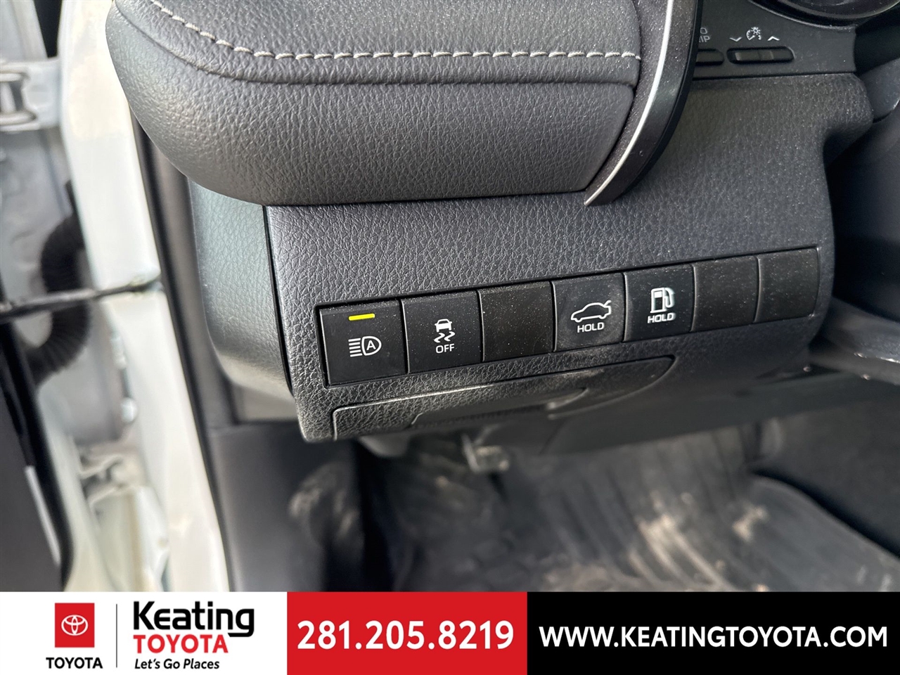 Toyota Camry SE 2024