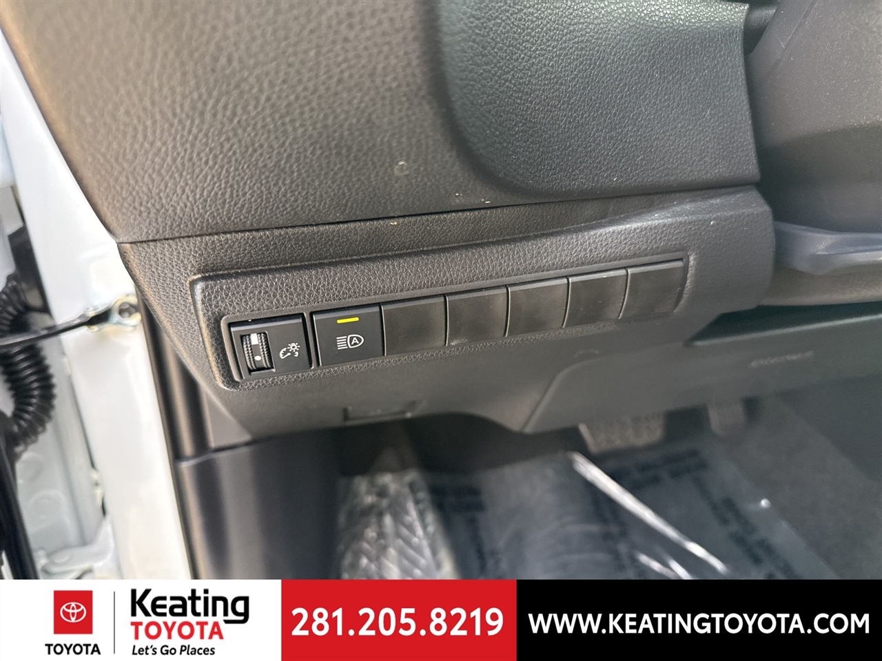 Toyota Corolla LE 2025