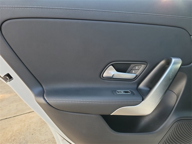 Mercedes-Benz CLA-Class CLA250 4MATIC 2023