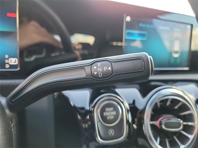 Mercedes-Benz CLA-Class CLA250 4MATIC 2023