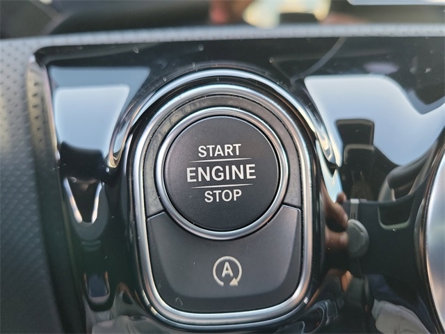 Mercedes-Benz CLA-Class CLA250 4MATIC 2023