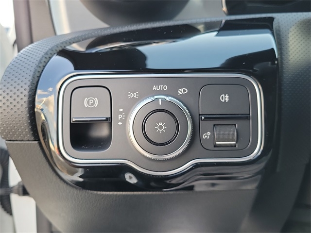 Mercedes-Benz CLA-Class CLA250 4MATIC 2023