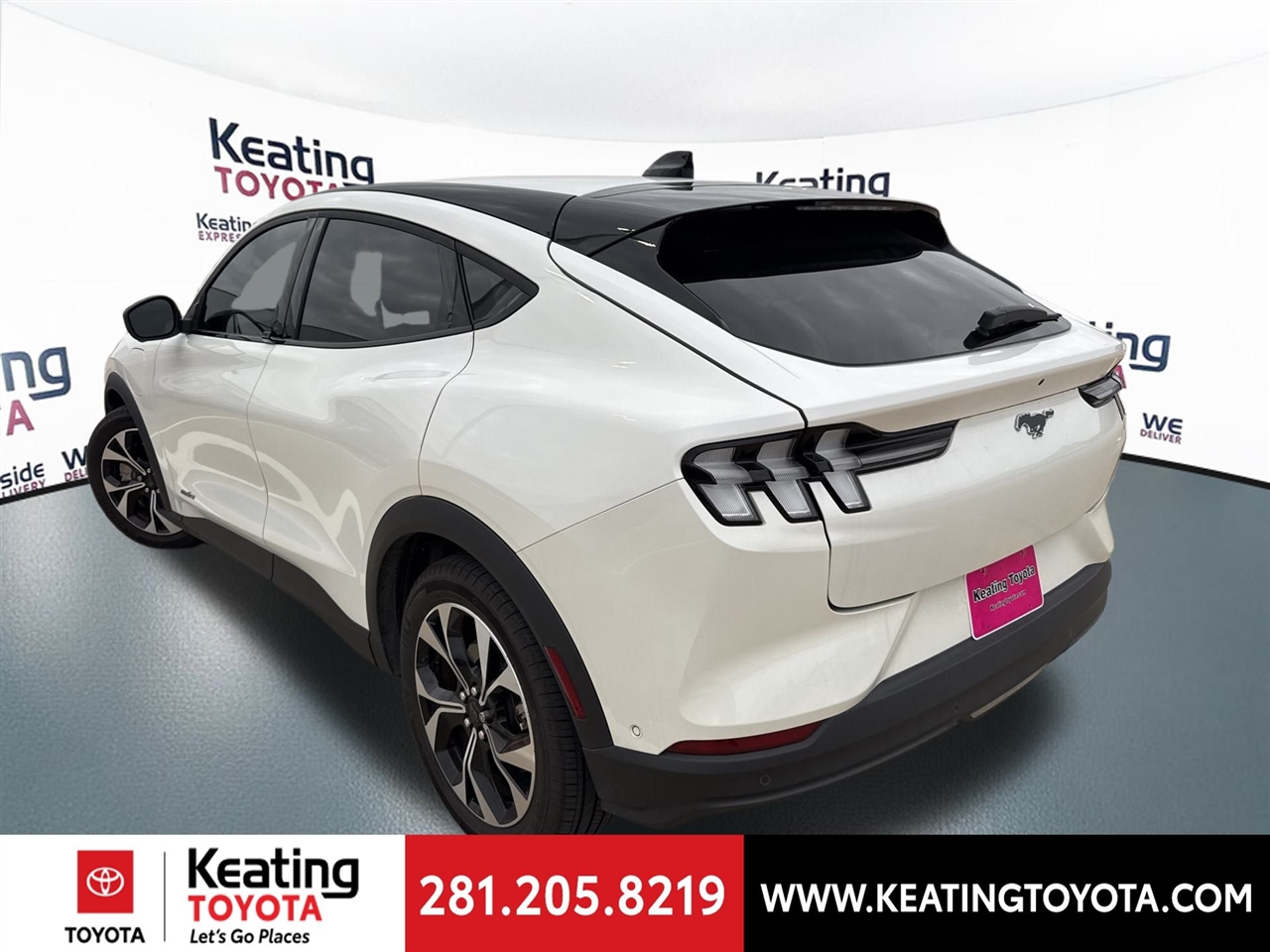 Ford Mustang Mach-E Select 2024