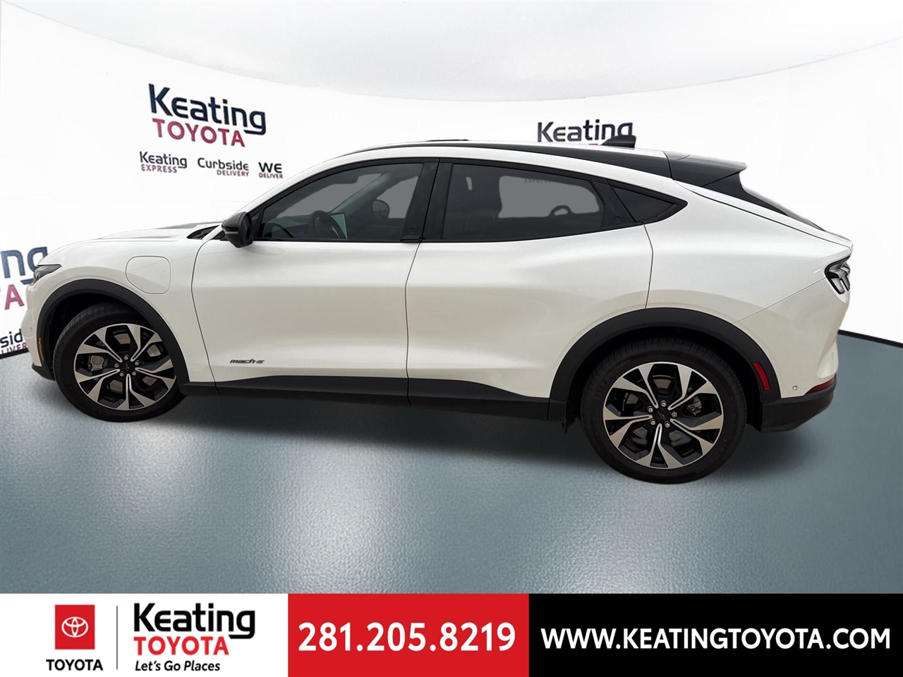 Ford Mustang Mach-E Select 2024