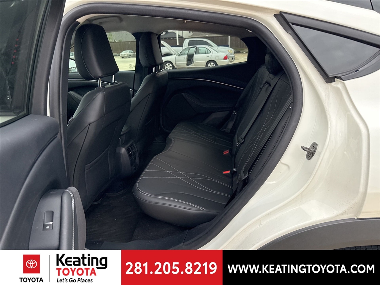 Ford Mustang Mach-E Select 2024