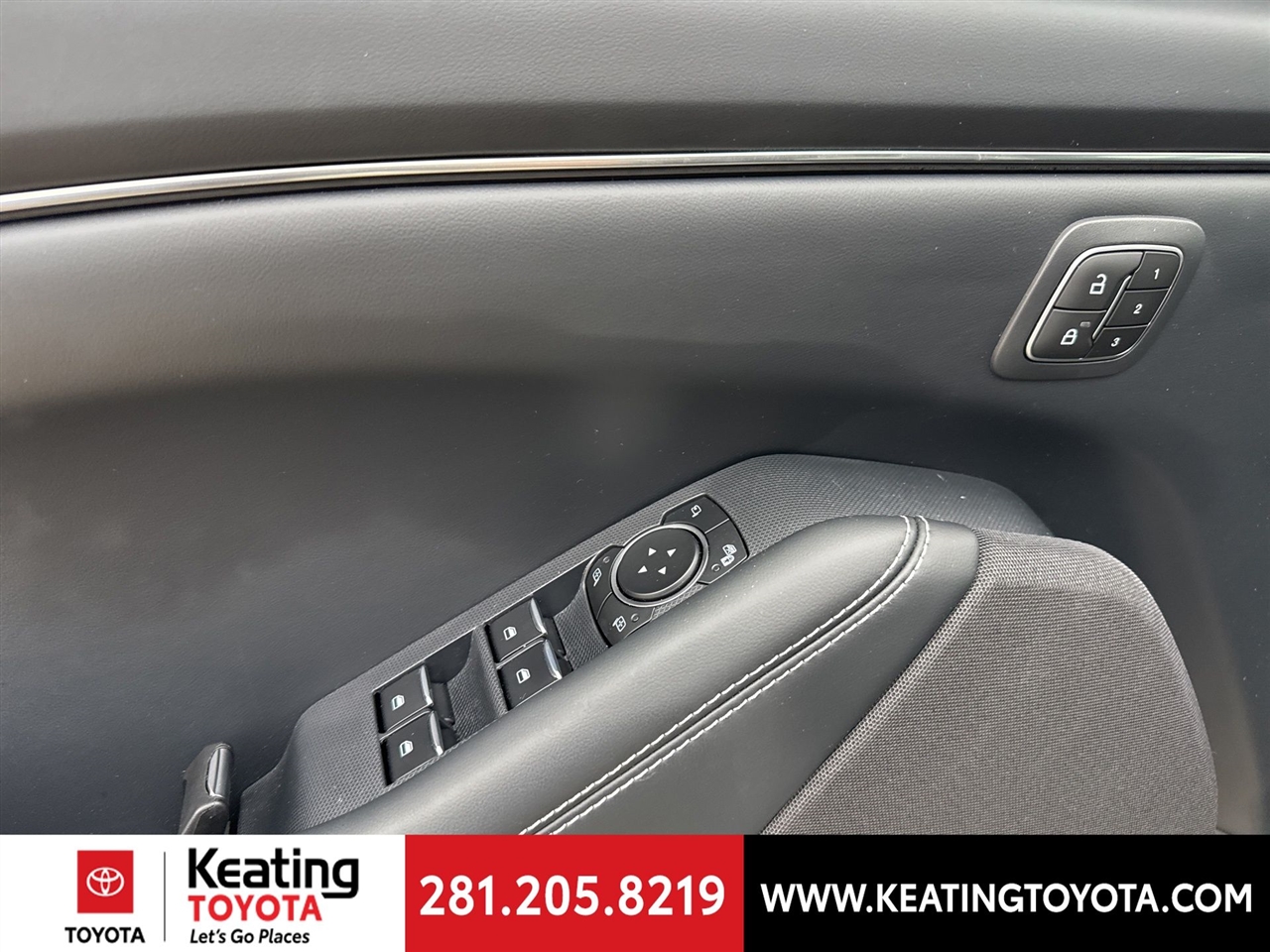 Ford Mustang Mach-E Select 2024