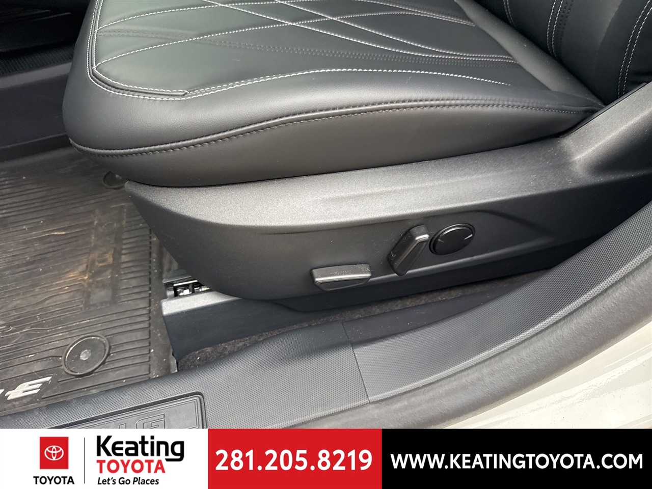 Ford Mustang Mach-E Select 2024