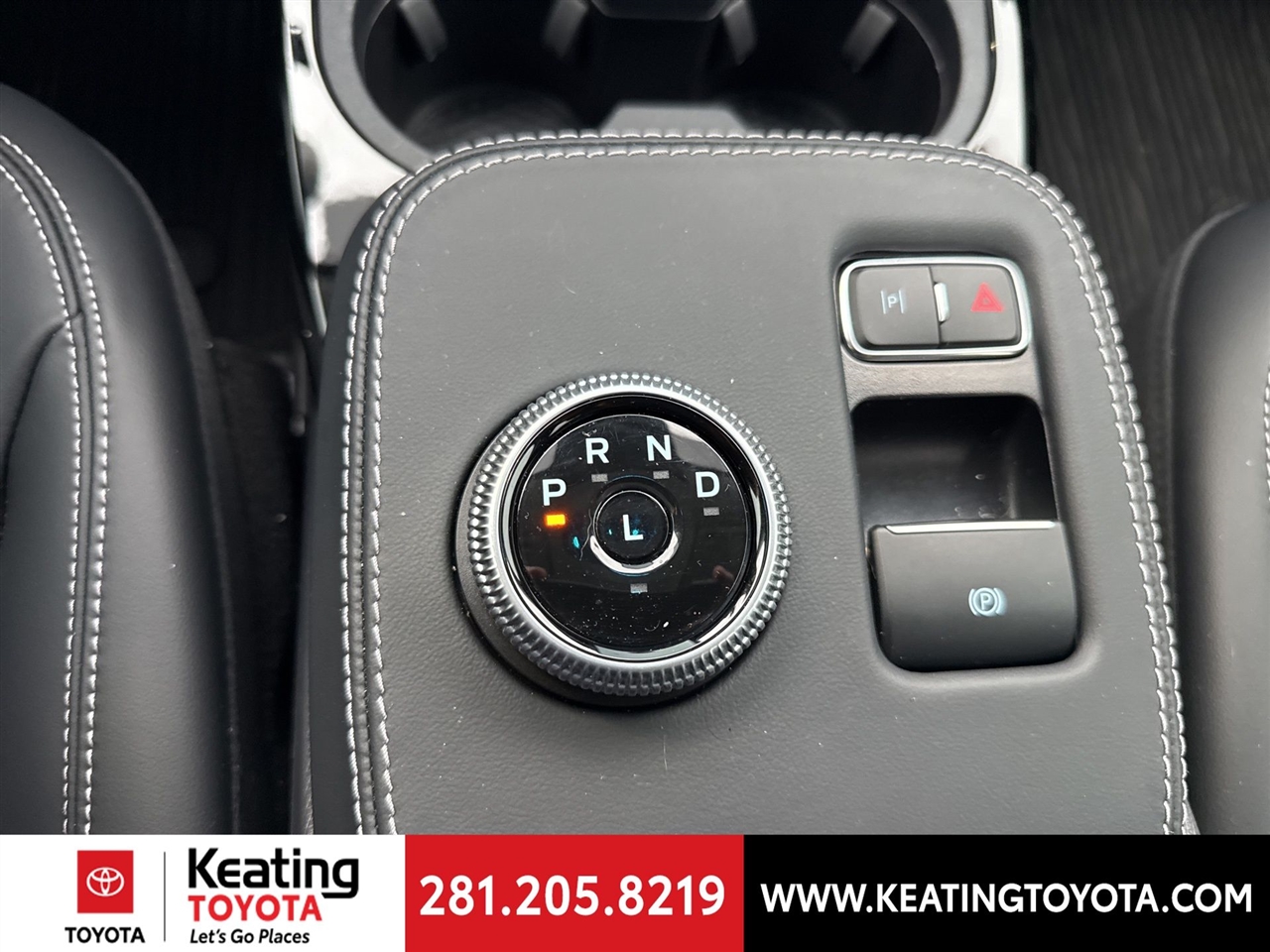 Ford Mustang Mach-E Select 2024