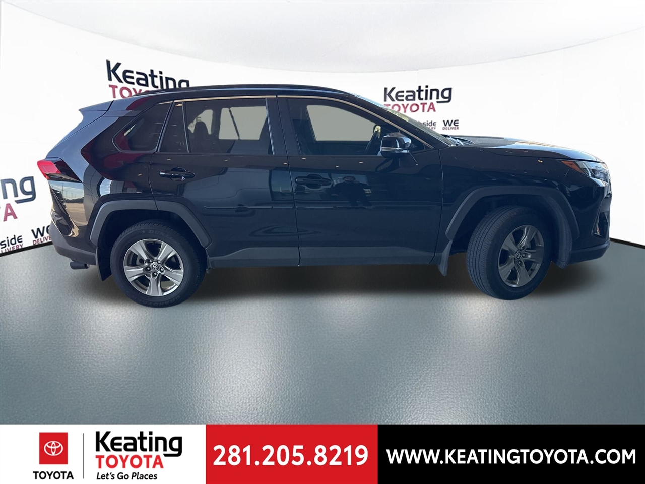 Toyota RAV4 XLE 2024