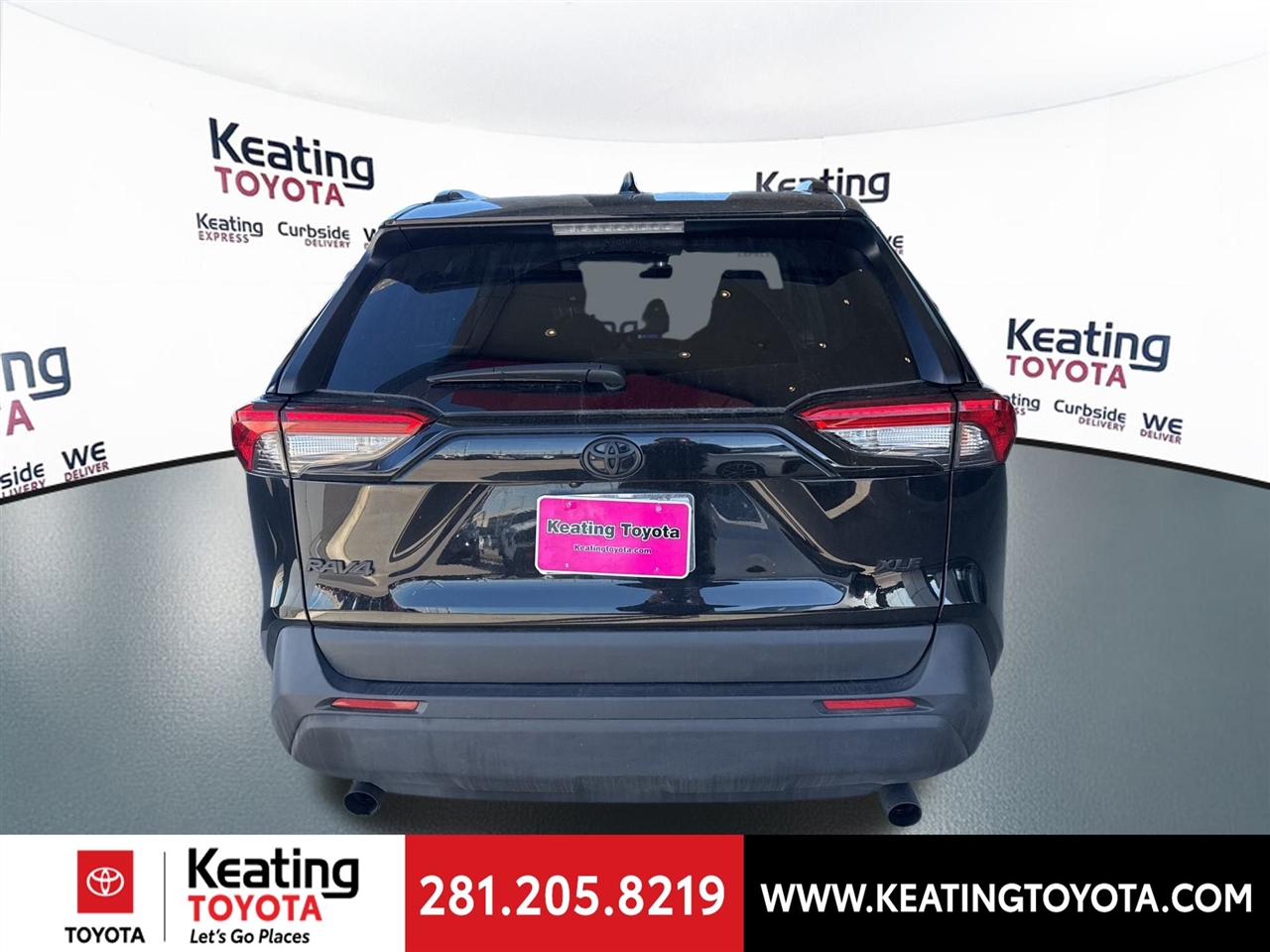 Toyota RAV4 XLE 2024