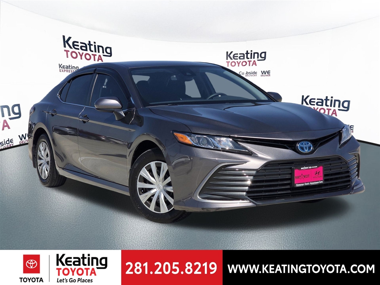 Toyota Camry Hybrid LE 2023