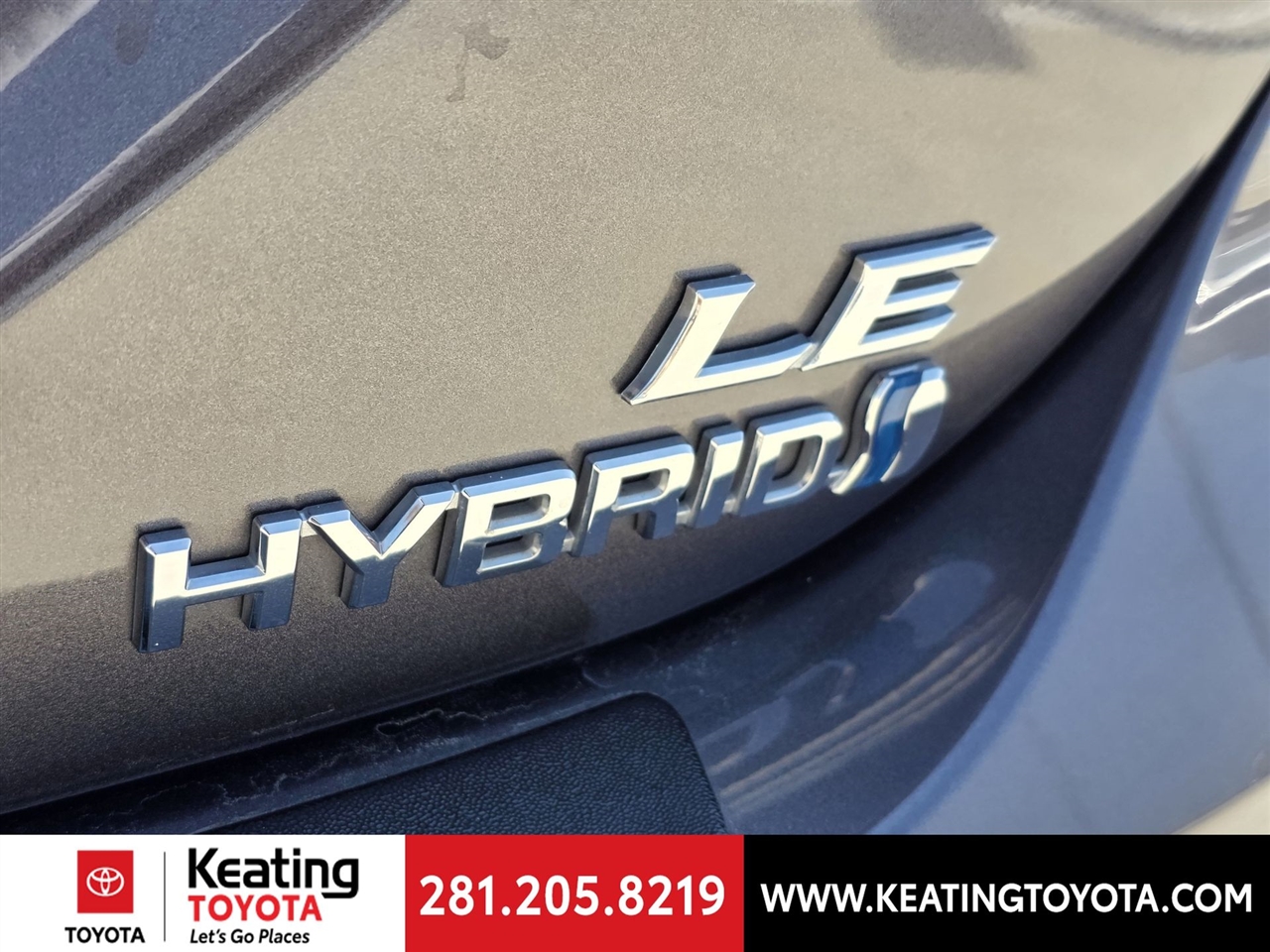 Toyota Camry Hybrid LE 2023