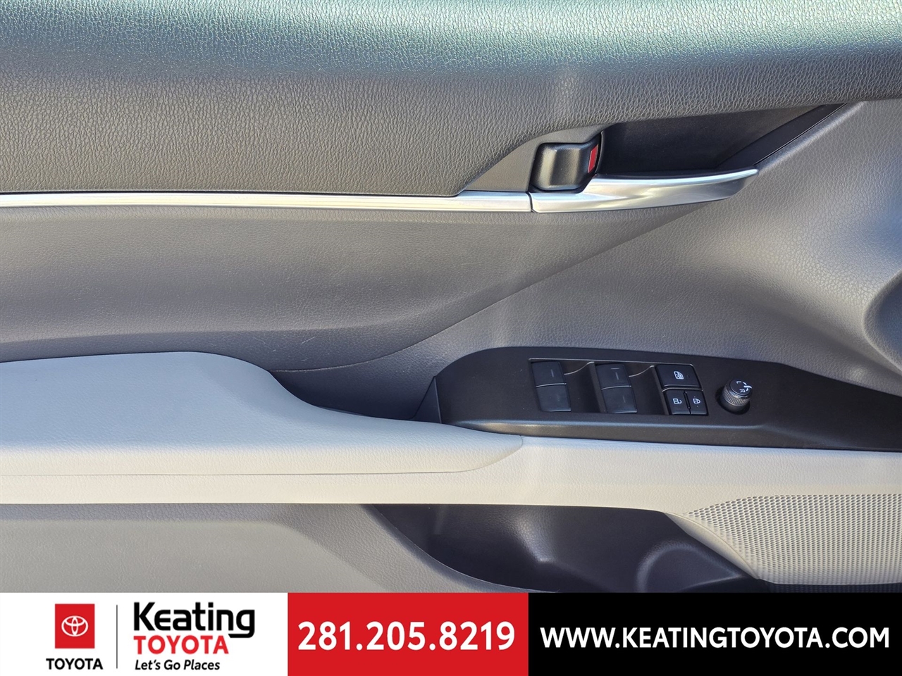 Toyota Camry Hybrid LE 2023