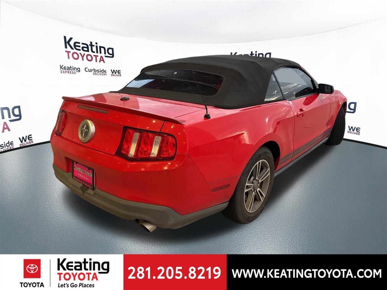 Ford Mustang V6 Convertible 2012