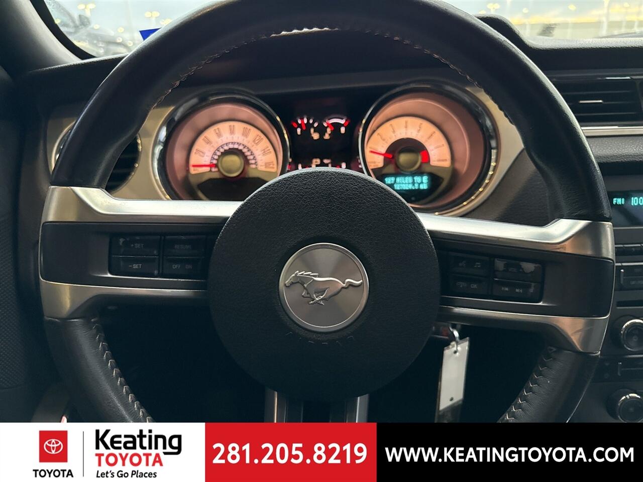 Ford Mustang V6 Convertible 2012