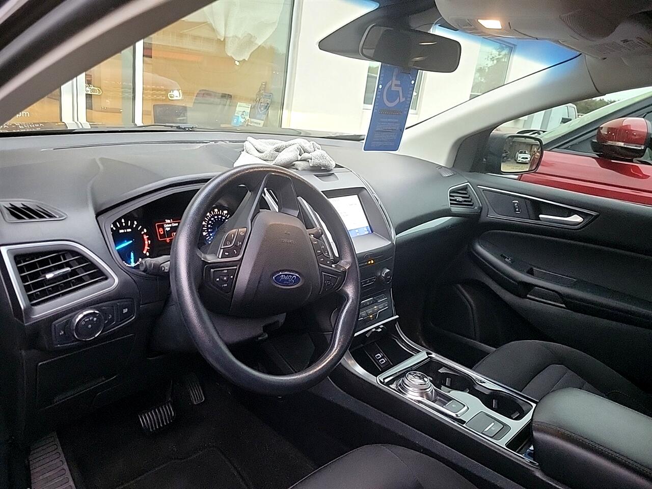 Ford Edge SE FWD 2020