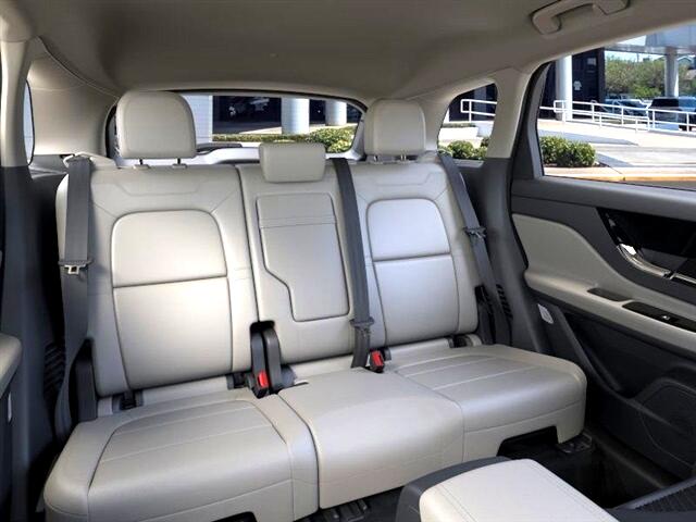 Lincoln Corsair Premiere 2026