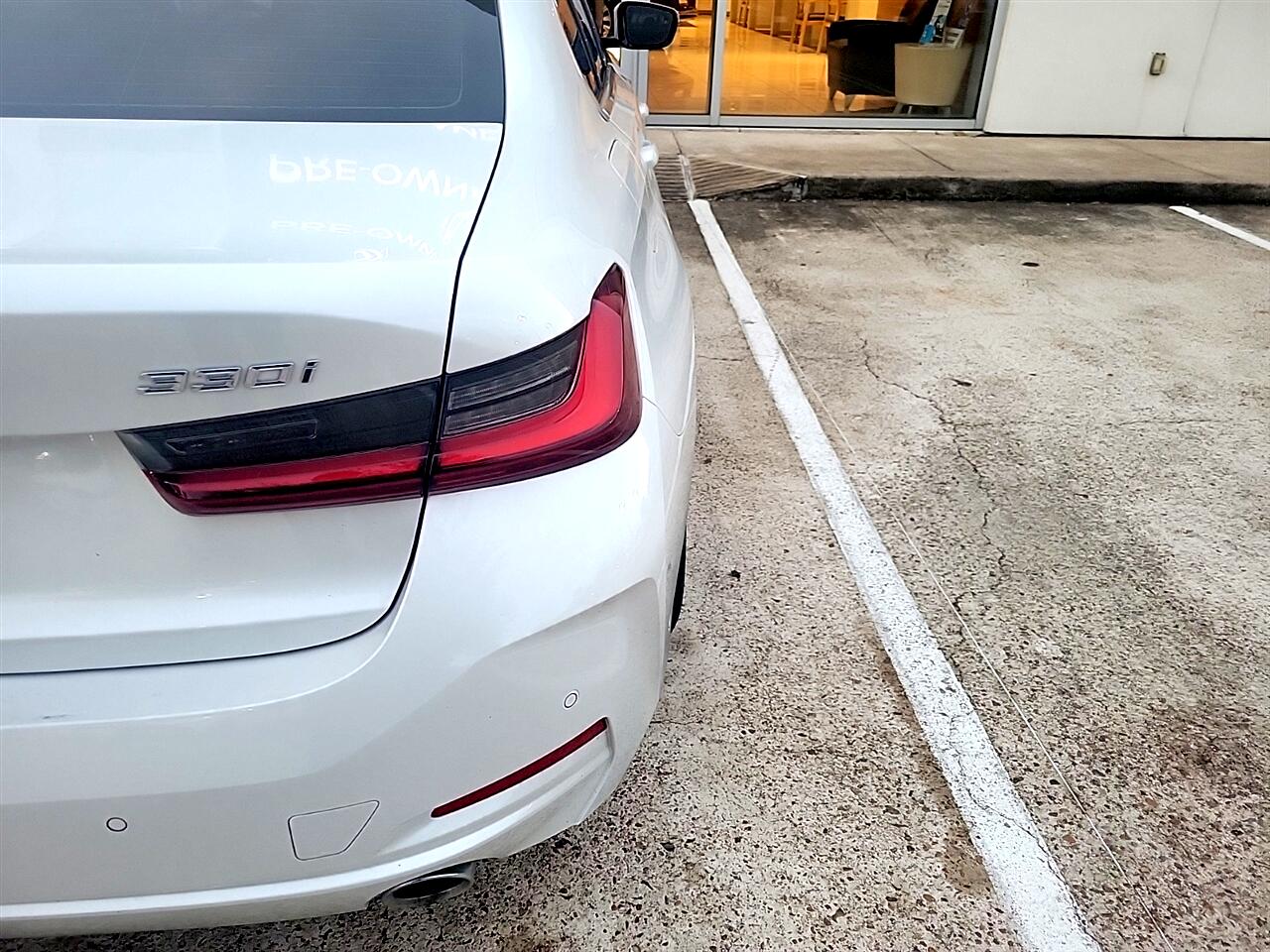 BMW 3-Series 330i 2024