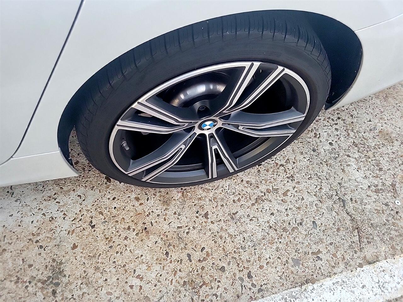 BMW 3-Series 330i 2024