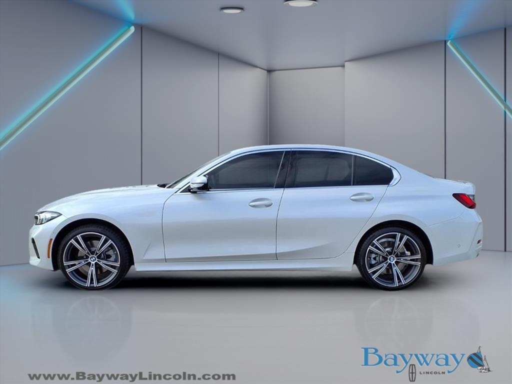 BMW 3-Series 330i 2024