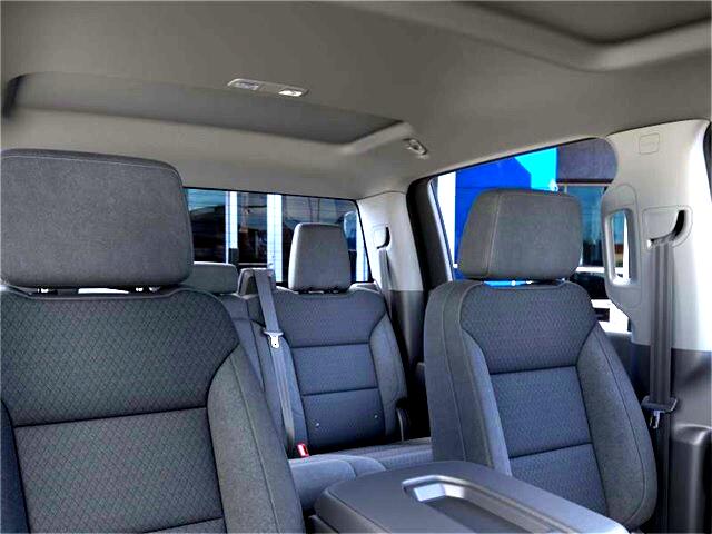 Chevrolet Silverado 1500 Custom Crew Cab 2WD 2026