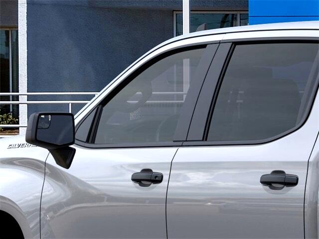 Chevrolet Silverado 1500 Custom Crew Cab 2WD 2026