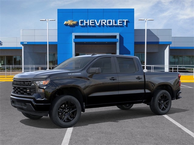 Chevrolet Silverado 1500 Custom Crew Cab 2WD 2026