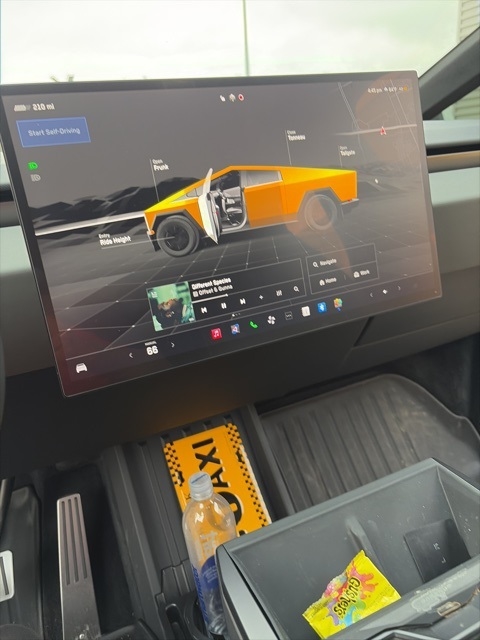 Tesla Cybertruck Base 2025