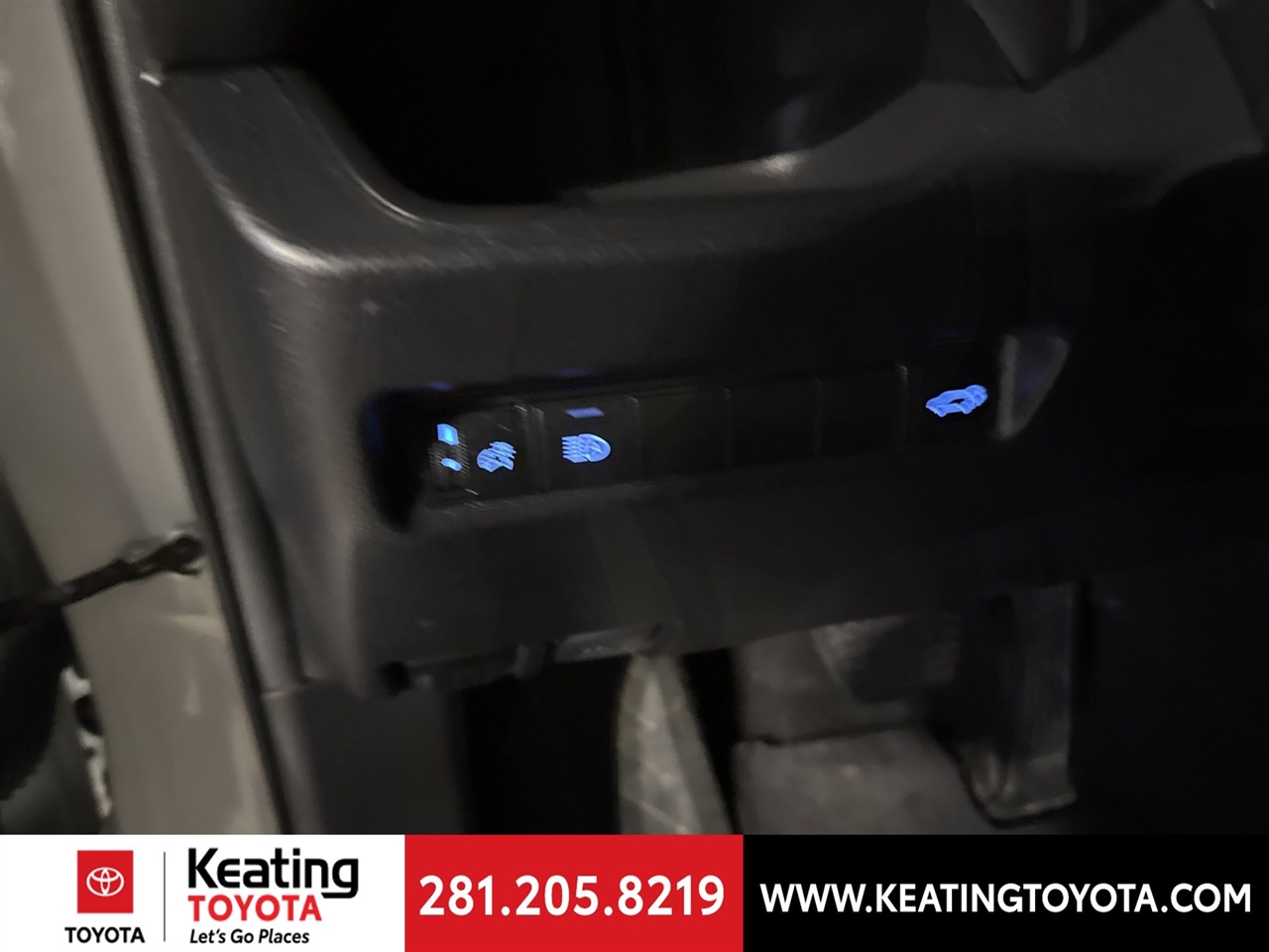 Toyota RAV4 XLE 2022