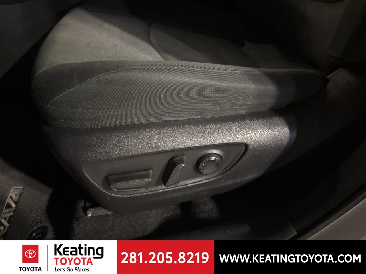 Toyota RAV4 XLE 2022