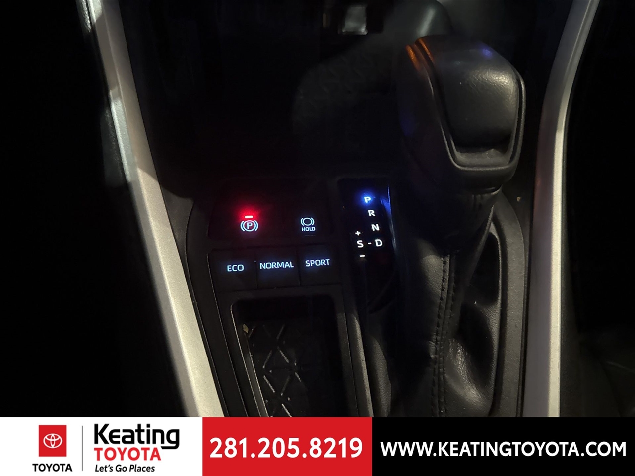 Toyota RAV4 XLE 2022