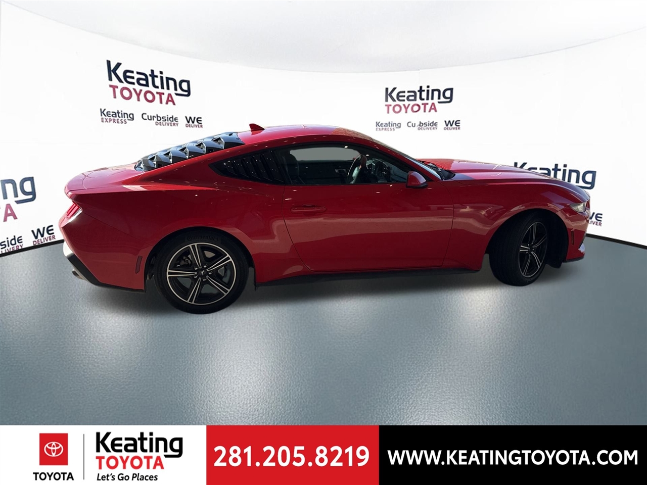 Ford Mustang EcoBoost Coupe 2024