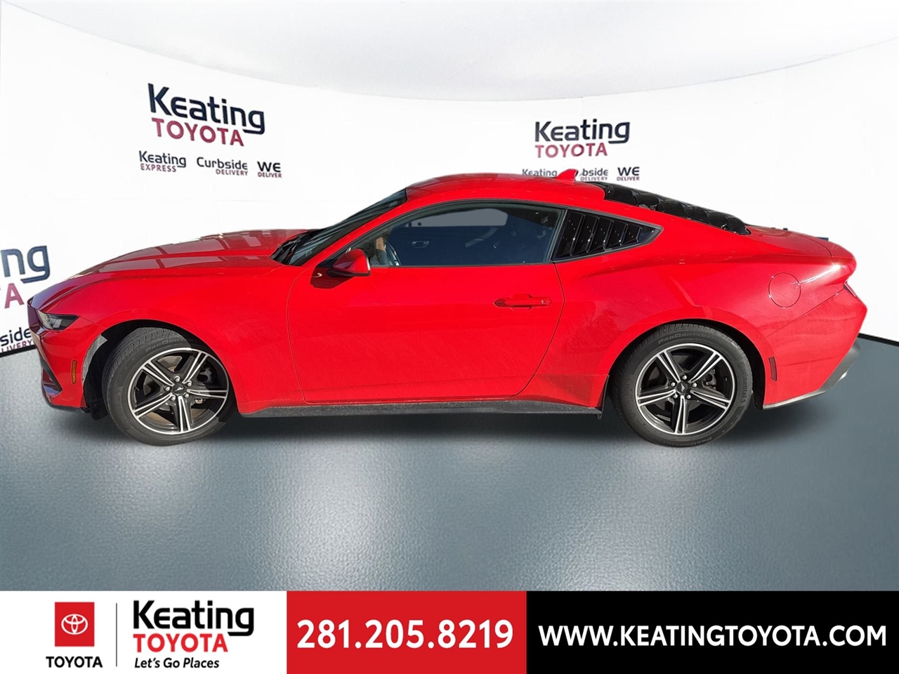 Ford Mustang EcoBoost Coupe 2024