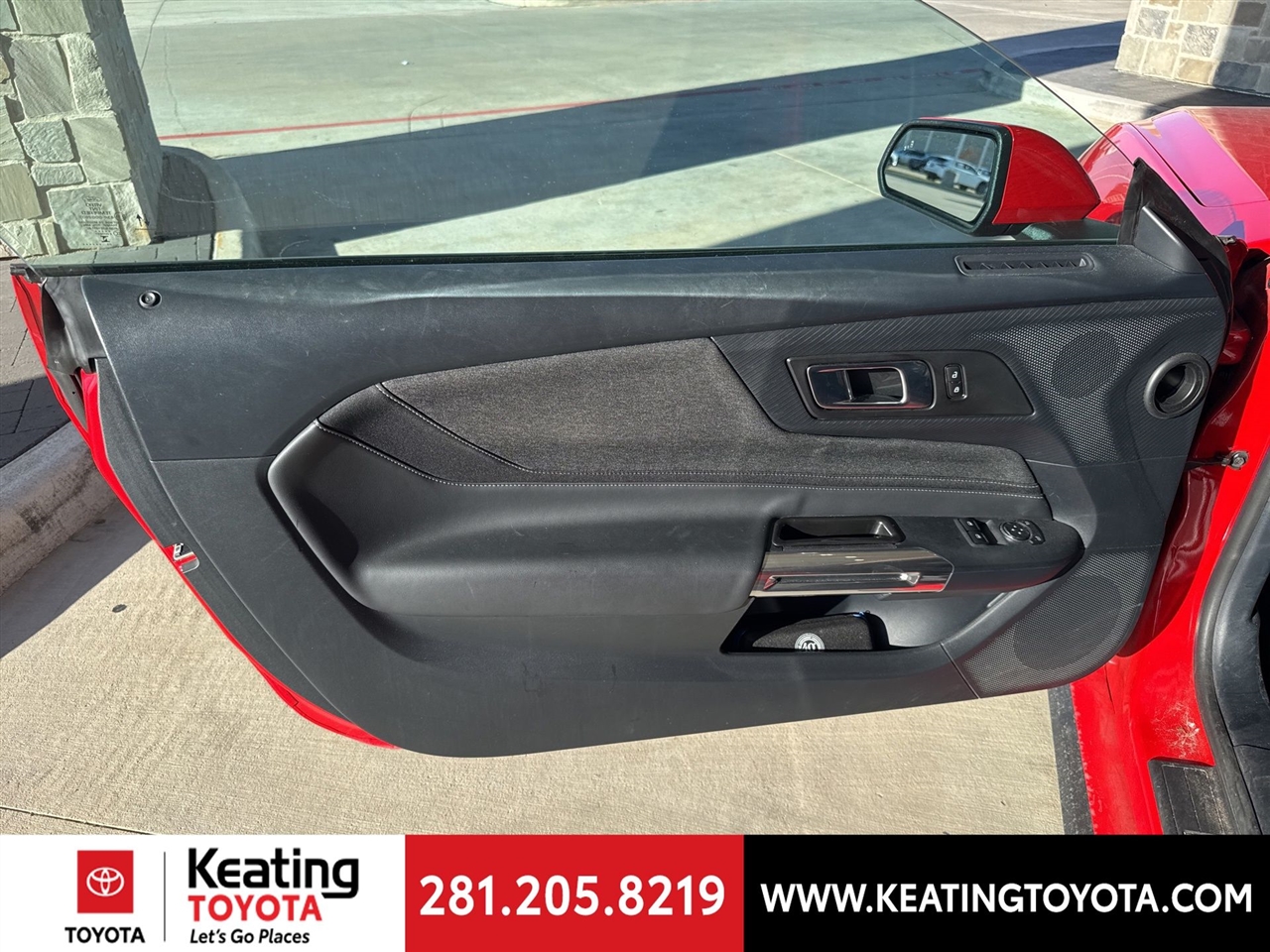 Ford Mustang EcoBoost Coupe 2024