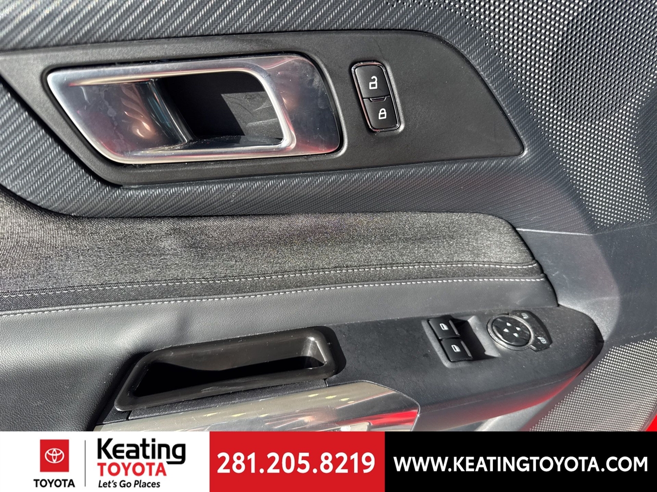 Ford Mustang EcoBoost Coupe 2024