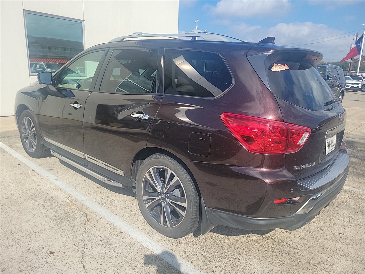 Nissan Pathfinder Platinum 4WD 2019
