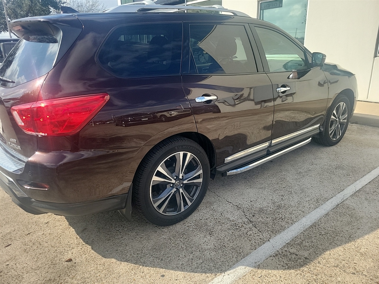Nissan Pathfinder Platinum 4WD 2019