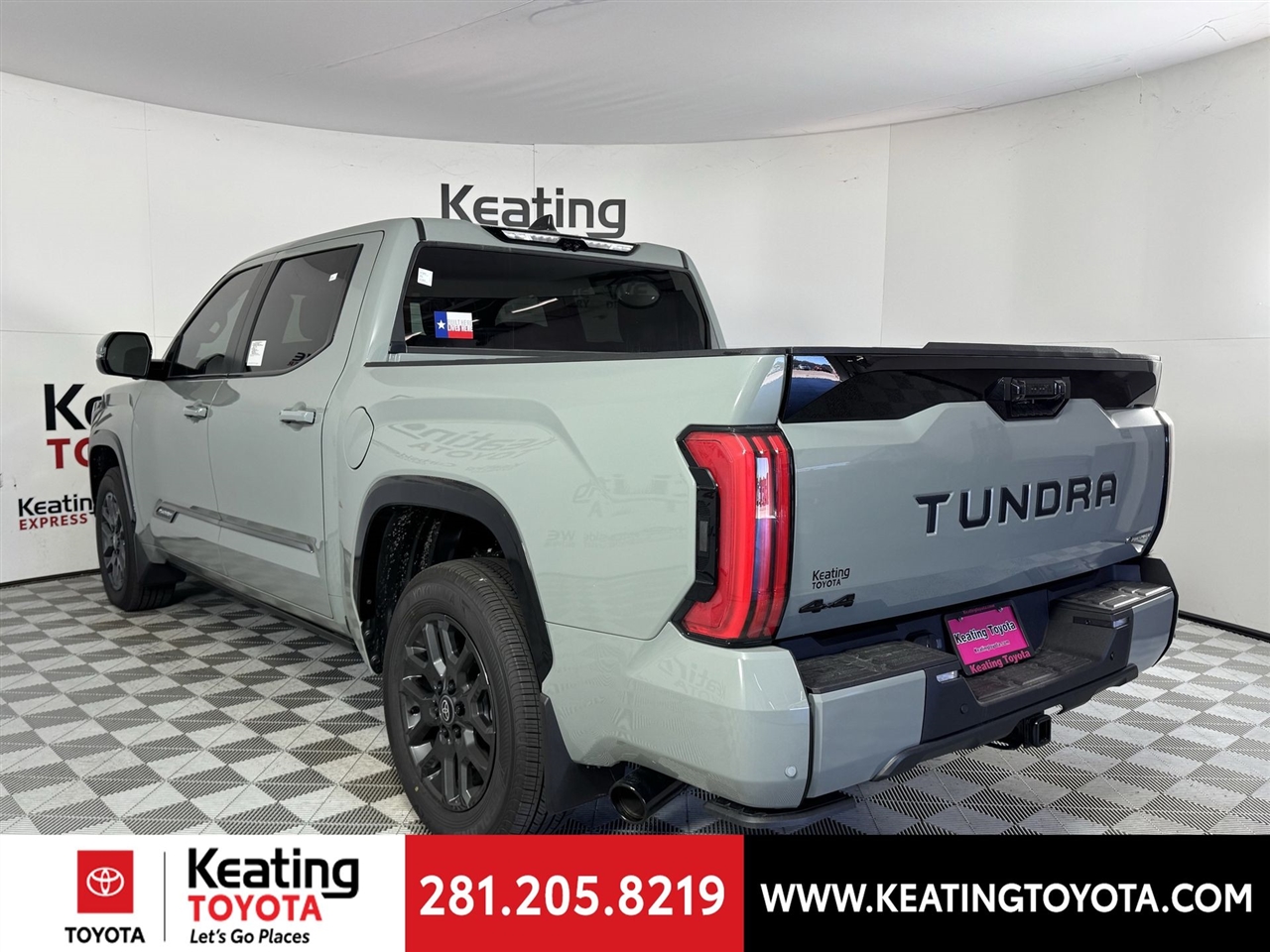 Toyota Tundra Platinum CrewMax 4WD Hybrid 2026