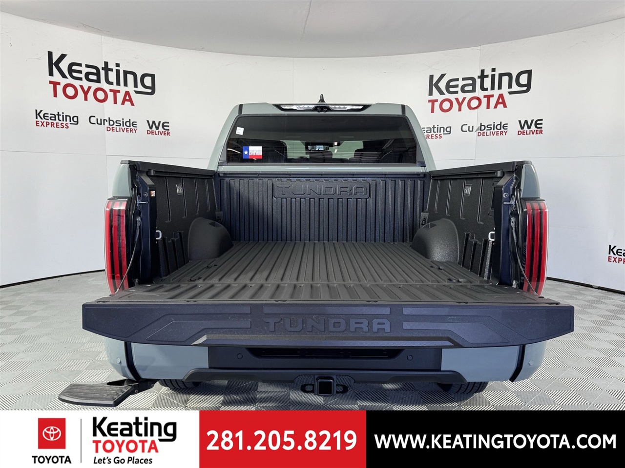 Toyota Tundra Platinum CrewMax 4WD Hybrid 2026