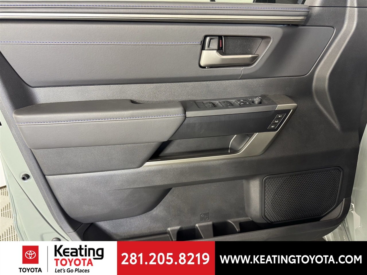 Toyota Tundra Platinum CrewMax 4WD Hybrid 2026