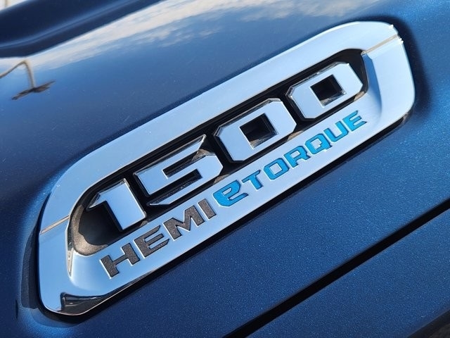 RAM 1500 Big Horn Crew Cab SWB 4WD 2021