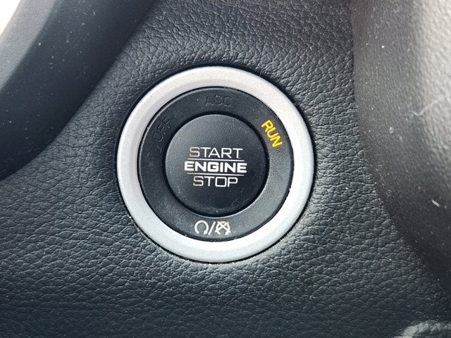 RAM 1500 Big Horn Crew Cab SWB 4WD 2021