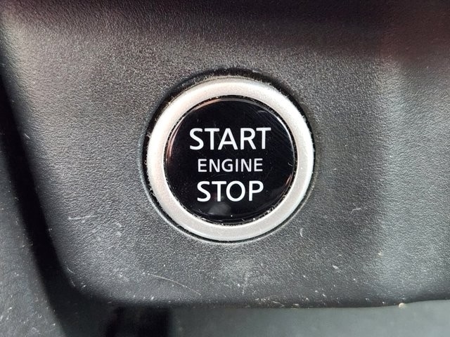 Nissan Rogue SV 2021