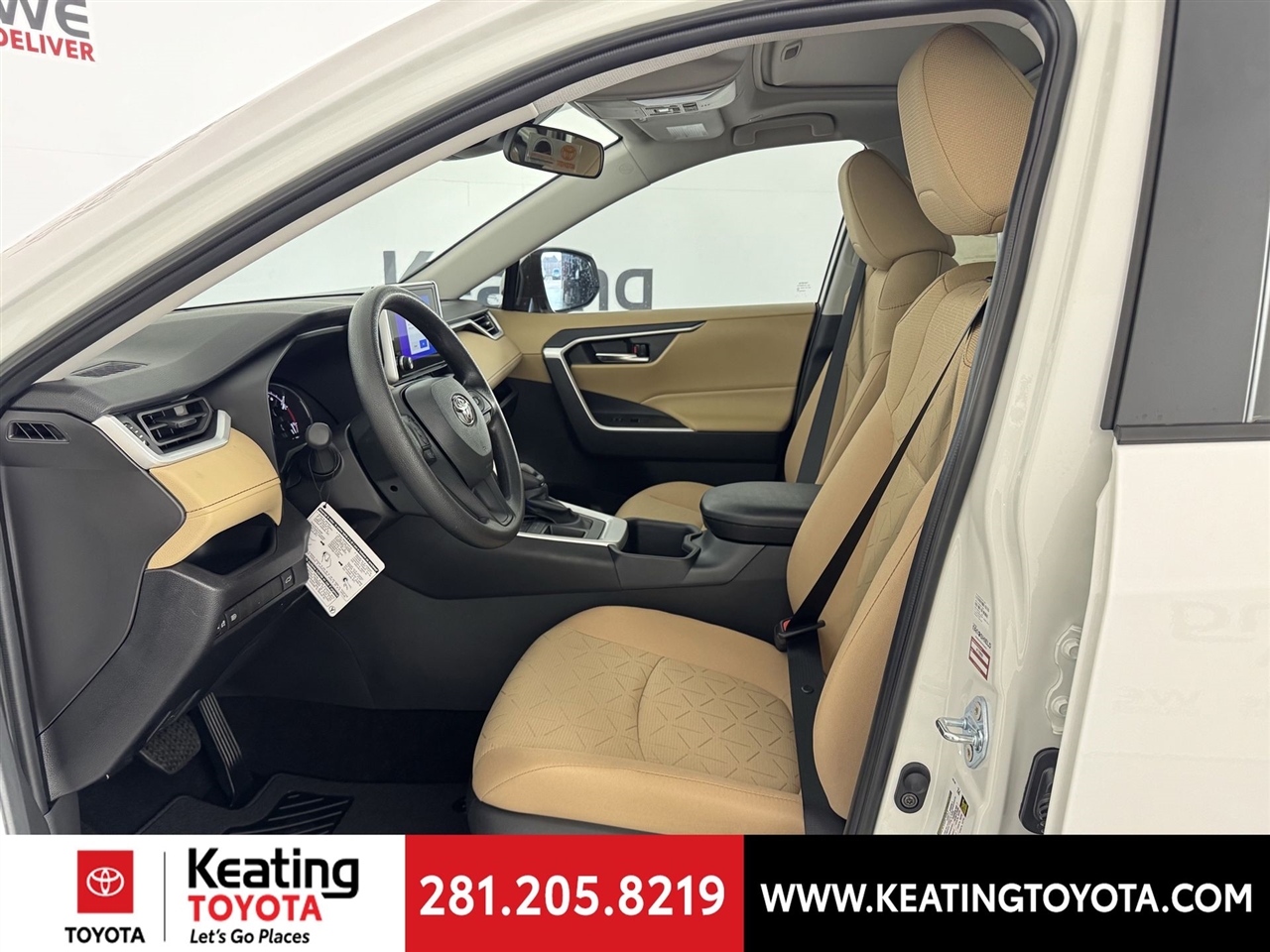 Toyota RAV4 XLE 2025