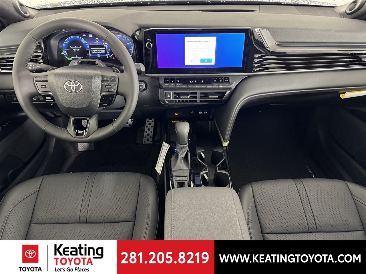 Toyota Camry Hybrid XLE 2026