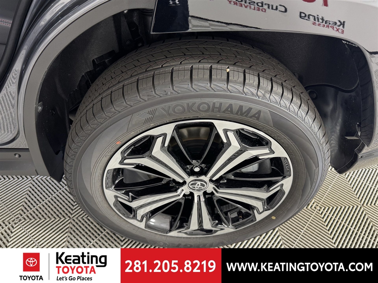 Toyota RAV4 Prime XSE 2025