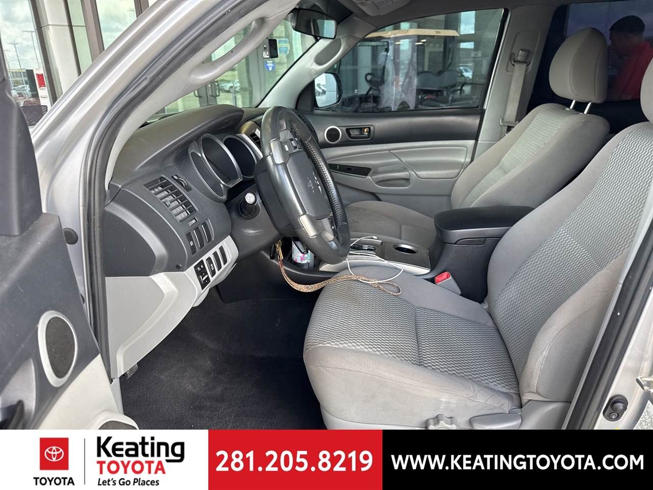 Toyota Tacoma PreRunner Double Cab V6 5AT 2WD 2014