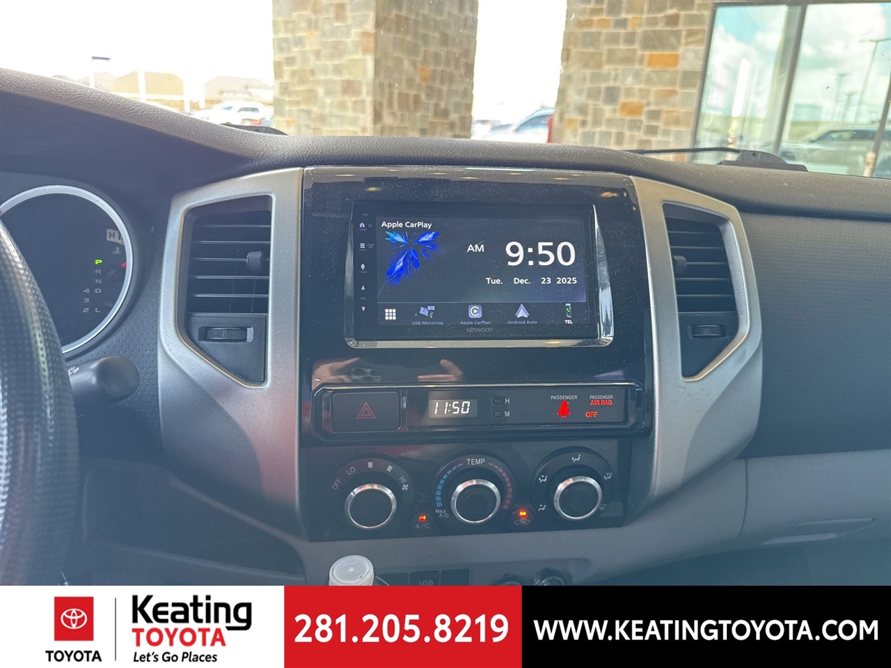 Toyota Tacoma PreRunner Double Cab V6 5AT 2WD 2014