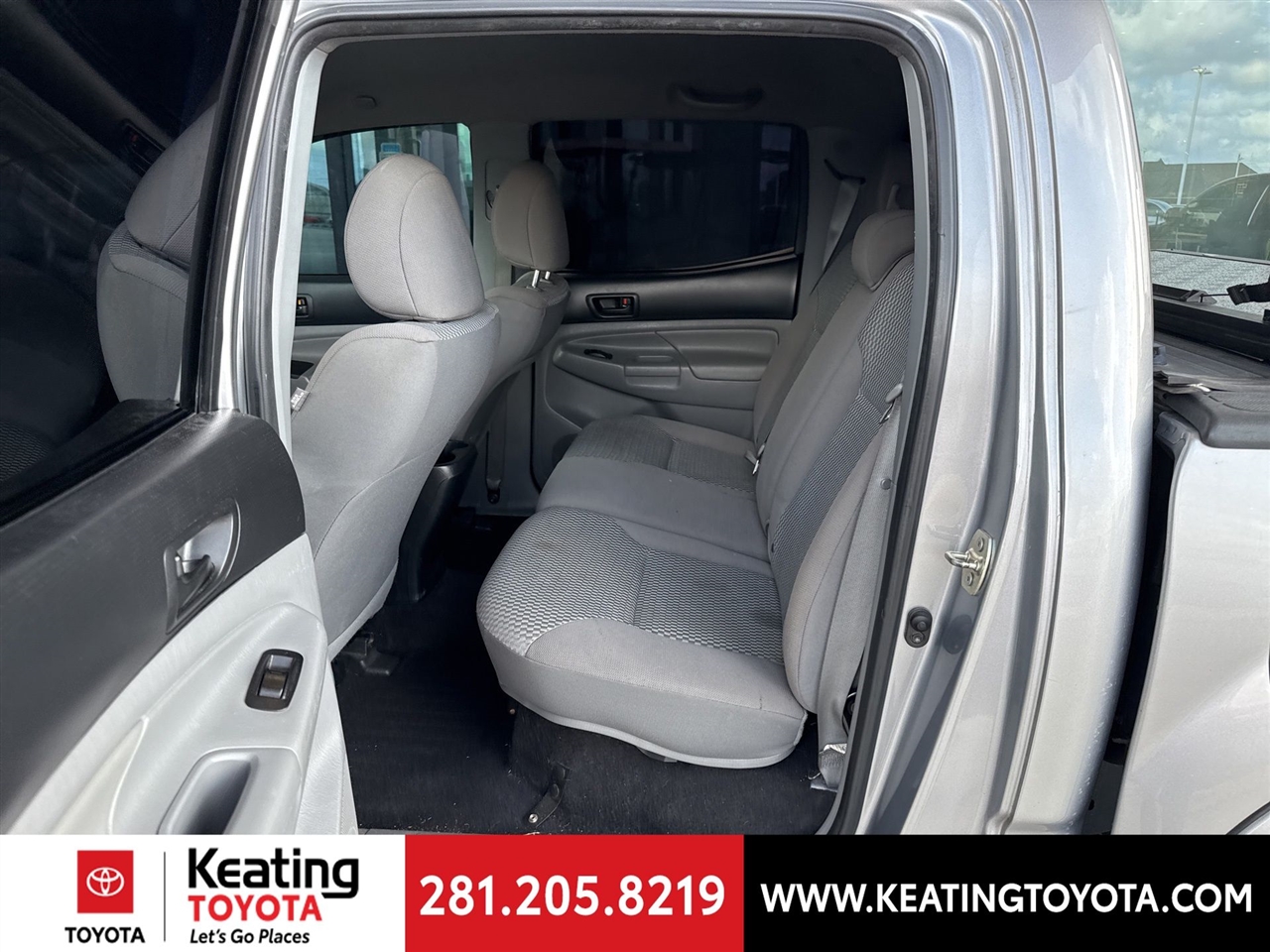 Toyota Tacoma PreRunner Double Cab V6 5AT 2WD 2014