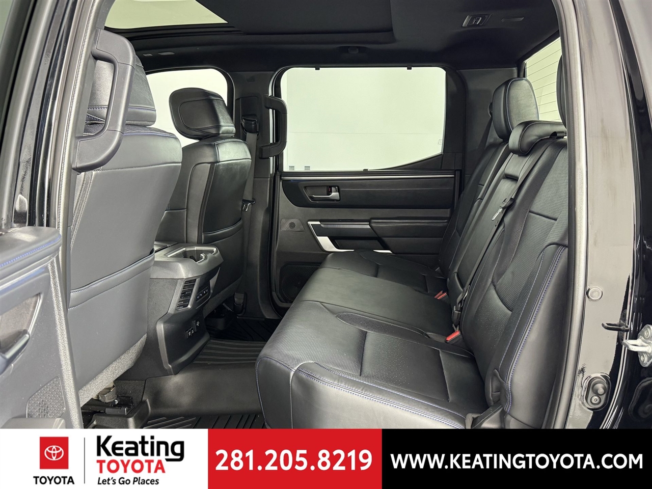 Toyota Tundra Platinum CrewMax 4WD Long Bed Hybrid 2023